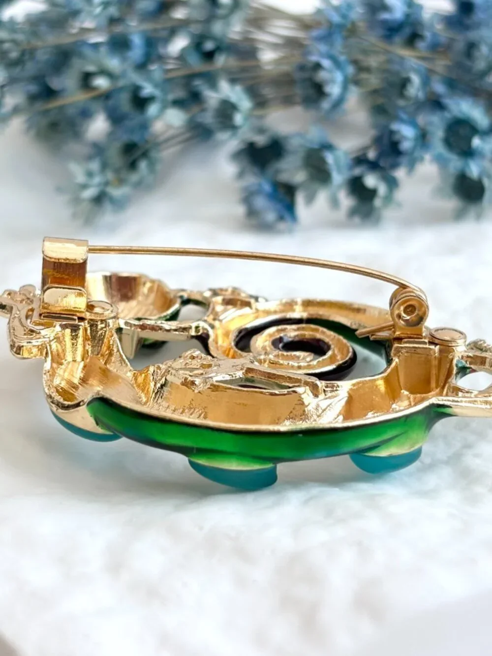 Gecko Lizard Figural Jelly Belly Green Enameled Vintage Inspired Brooch Pin